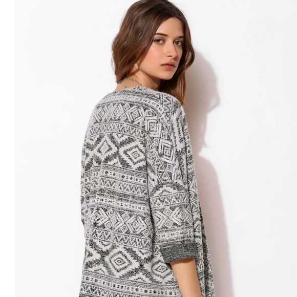 NWOT Urban Outfitters Ecote Medium Geo-Print Open-Front Cardigan - Picture 6 of 12